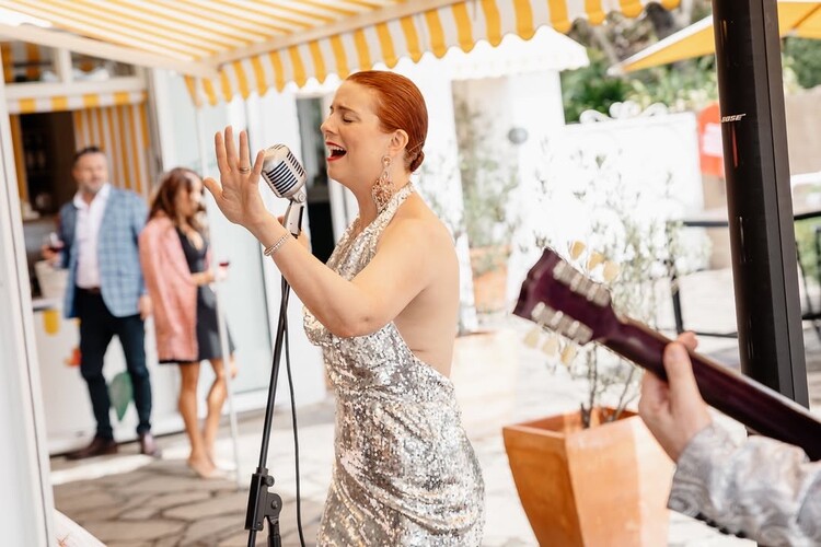 Jennifer Salisbury, jazz duo in Melbourne, photo 3