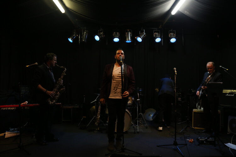 Rick Correnza, jazz singer in Melbourne, photo 3