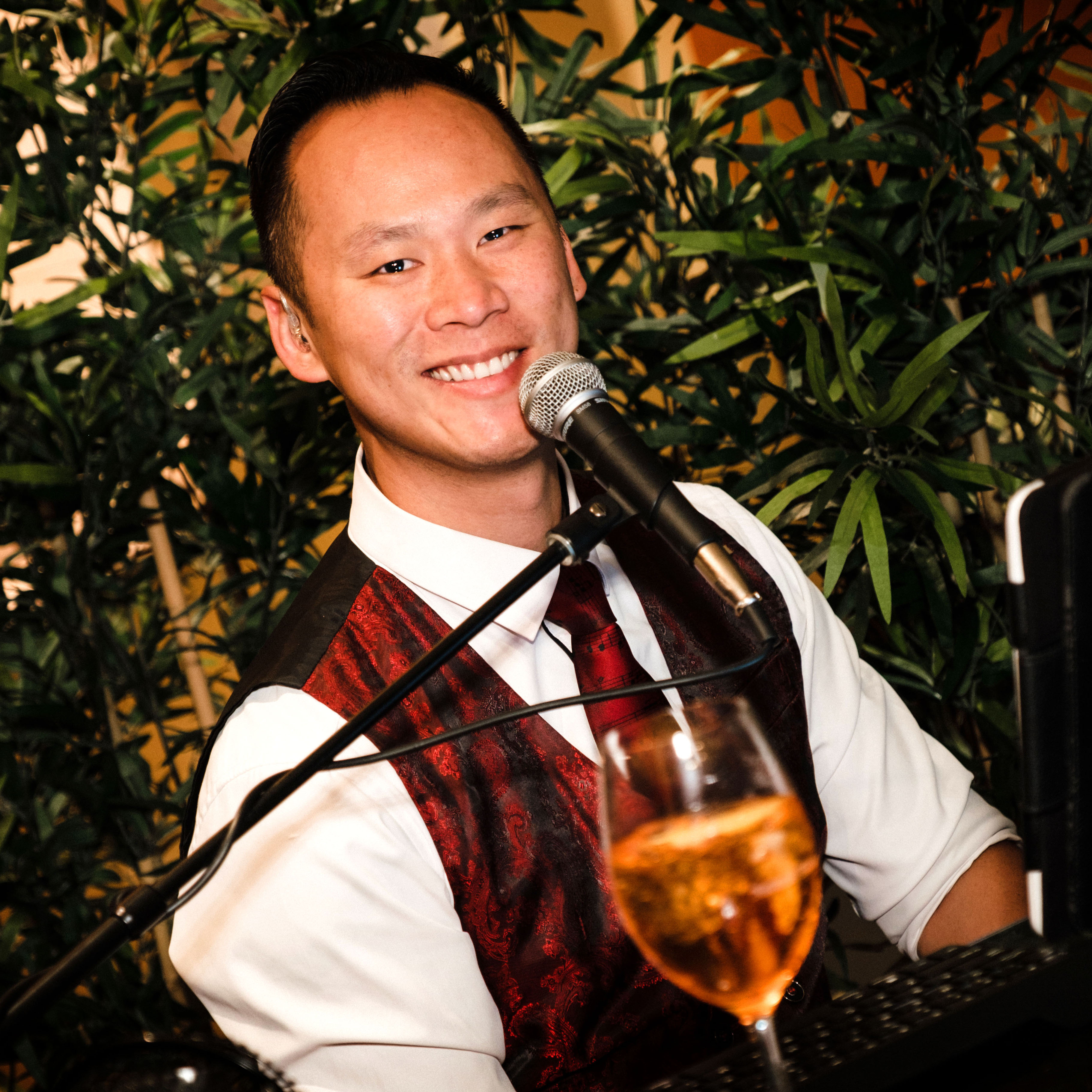Jam the Piano-Man, pianist and singer solo in Melbourne