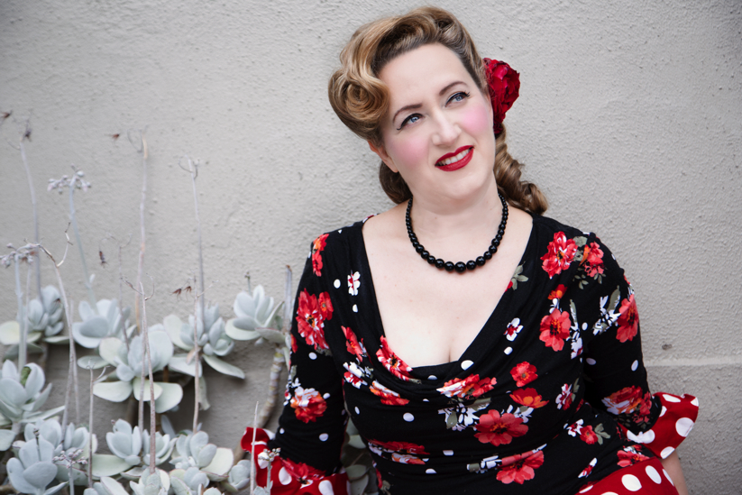 Sharon Davis, pianist and singer solo in Melbourne