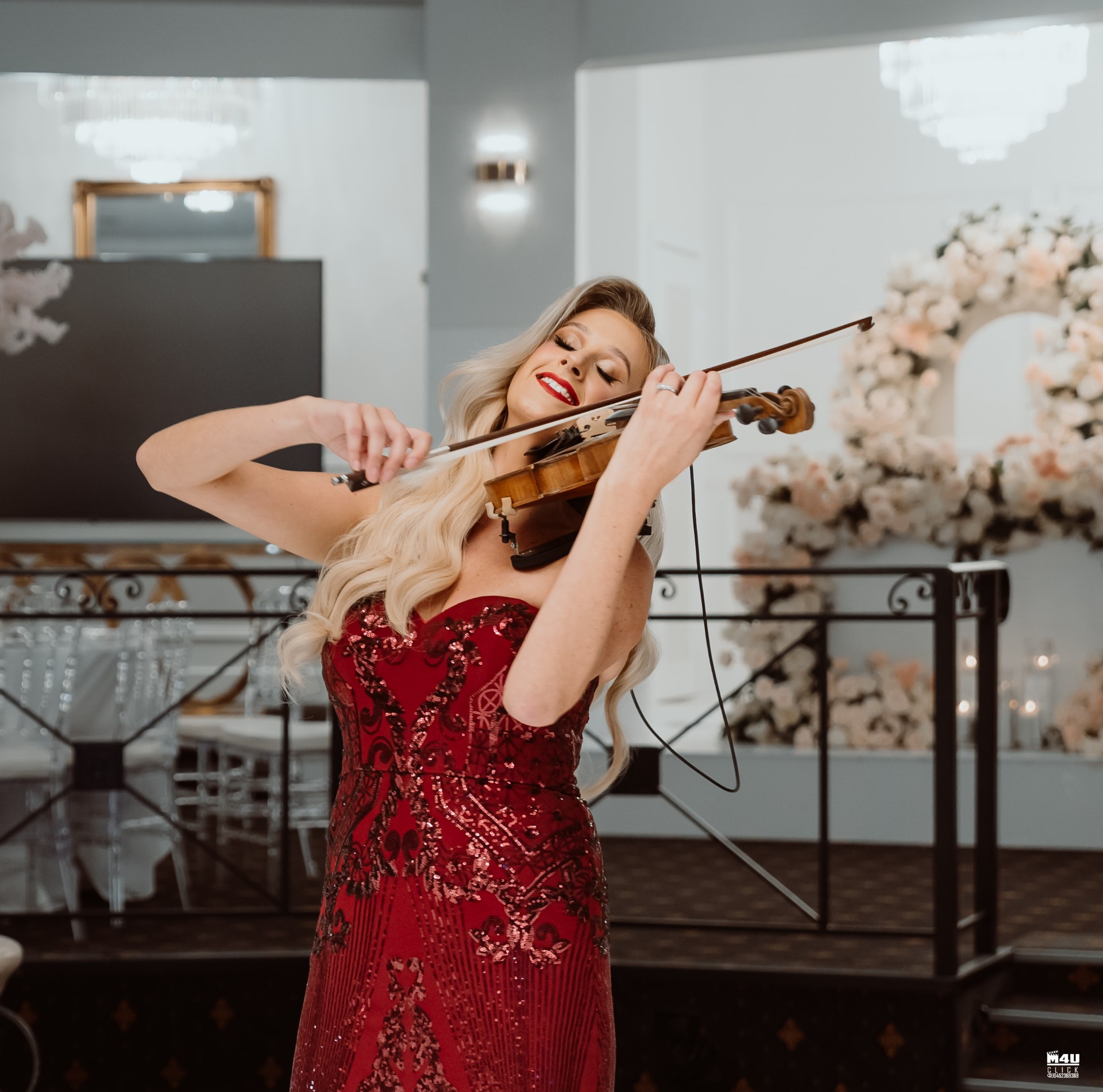 Tahnaya Wynne, violinist in Melbourne, photo 2
