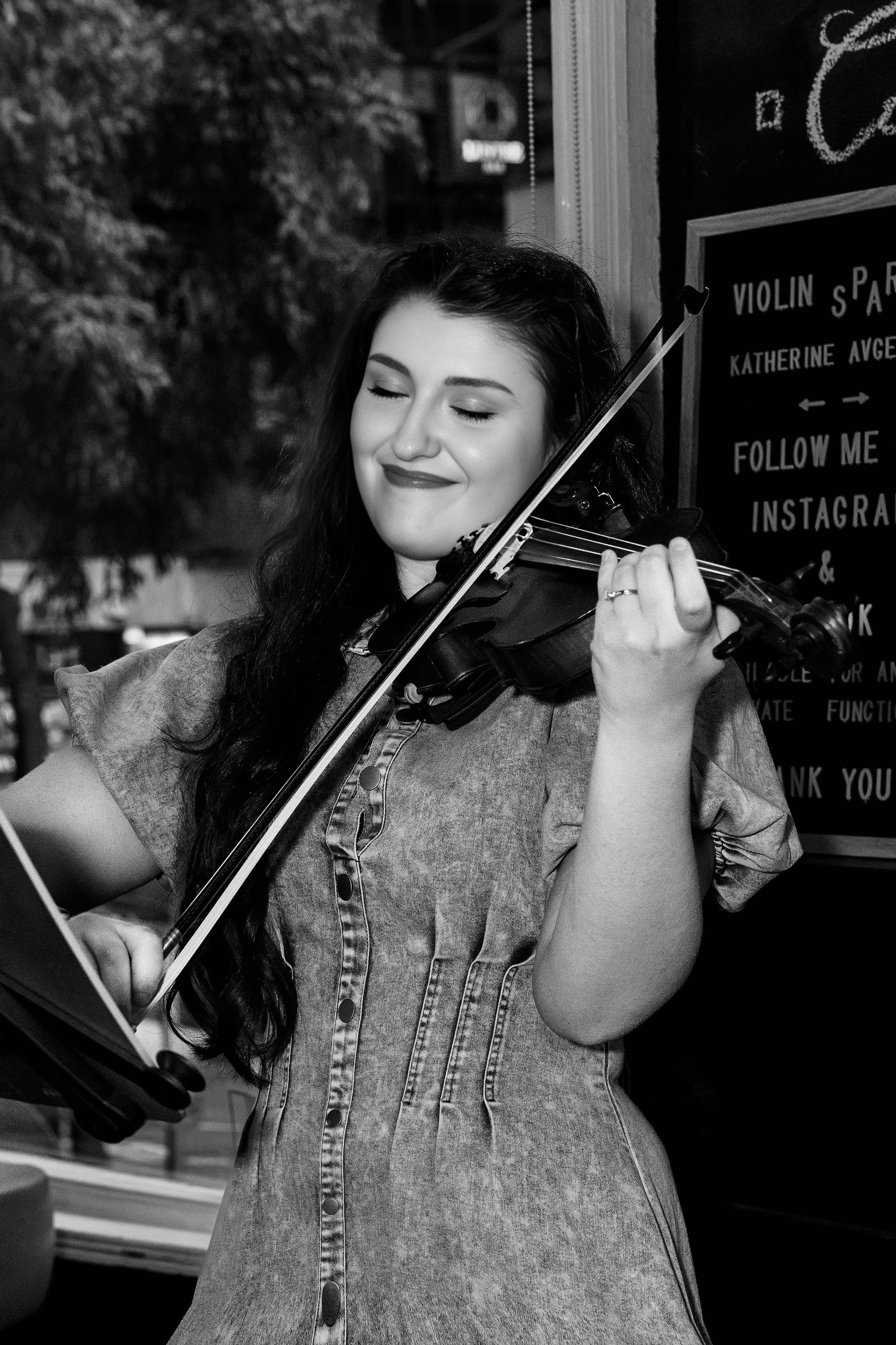 Violin Sparkle, wedding band in Melbourne, photo 3