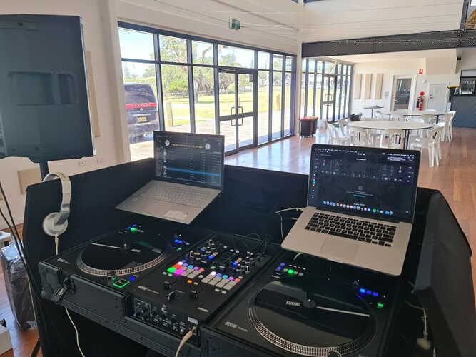 South Coast DJs, live in Moruya, photo 3