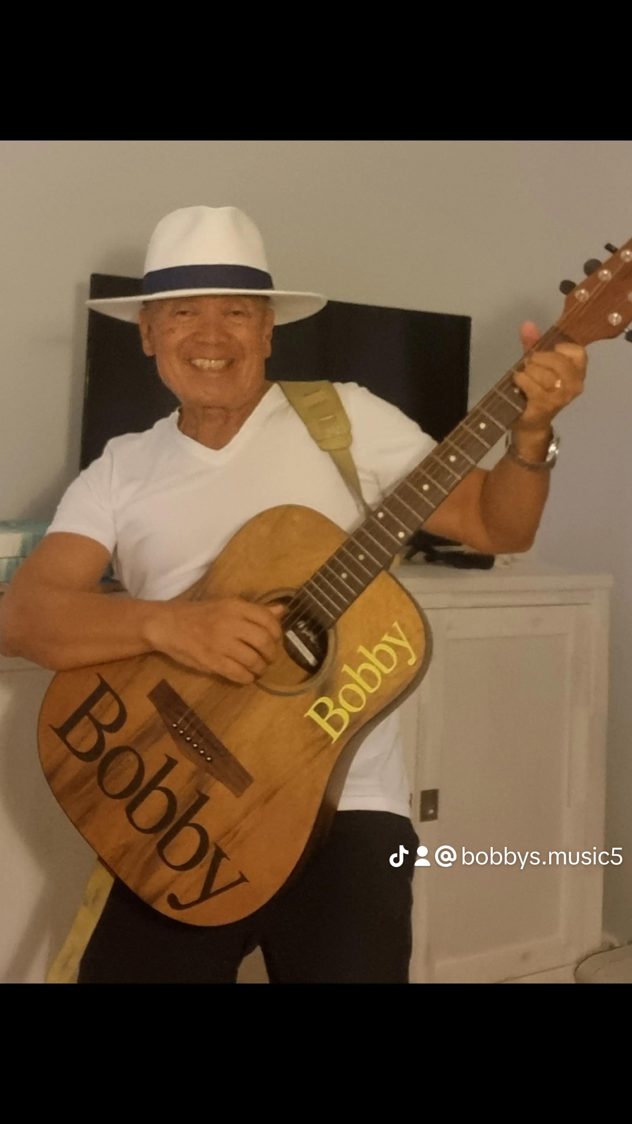 Bobby, singer in Newcastle