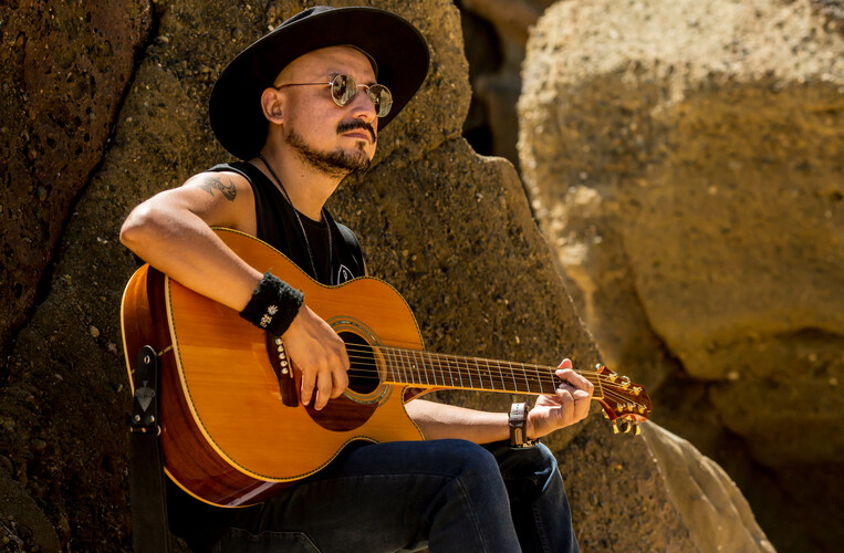 Javier's Music, country singer in Newcastle, photo 3