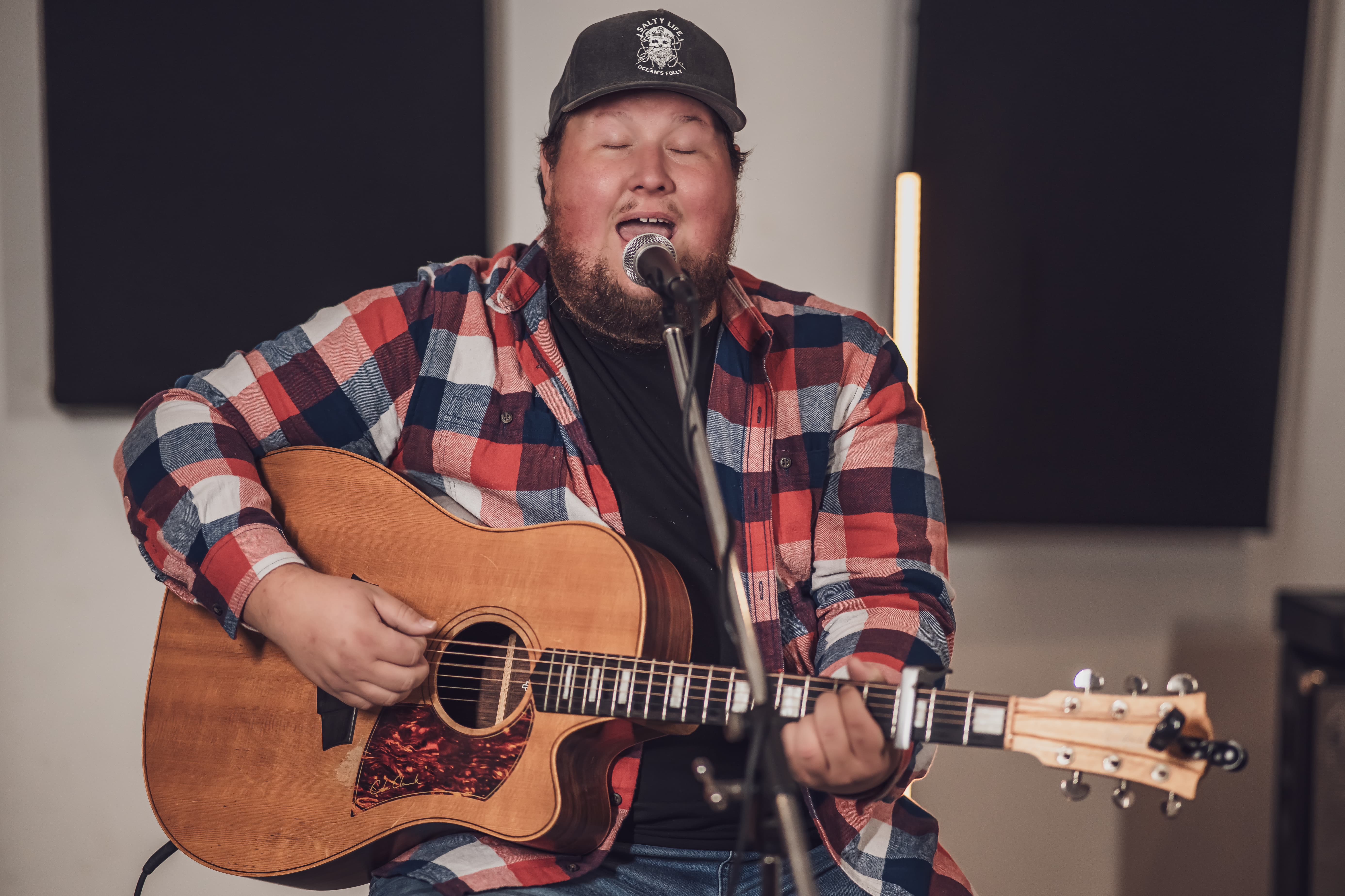Tom Blake, country singer in Newcastle, photo 3