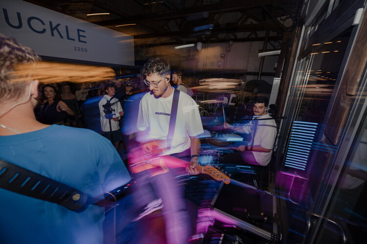 Brightside, cover band in Newcastle, photo 3