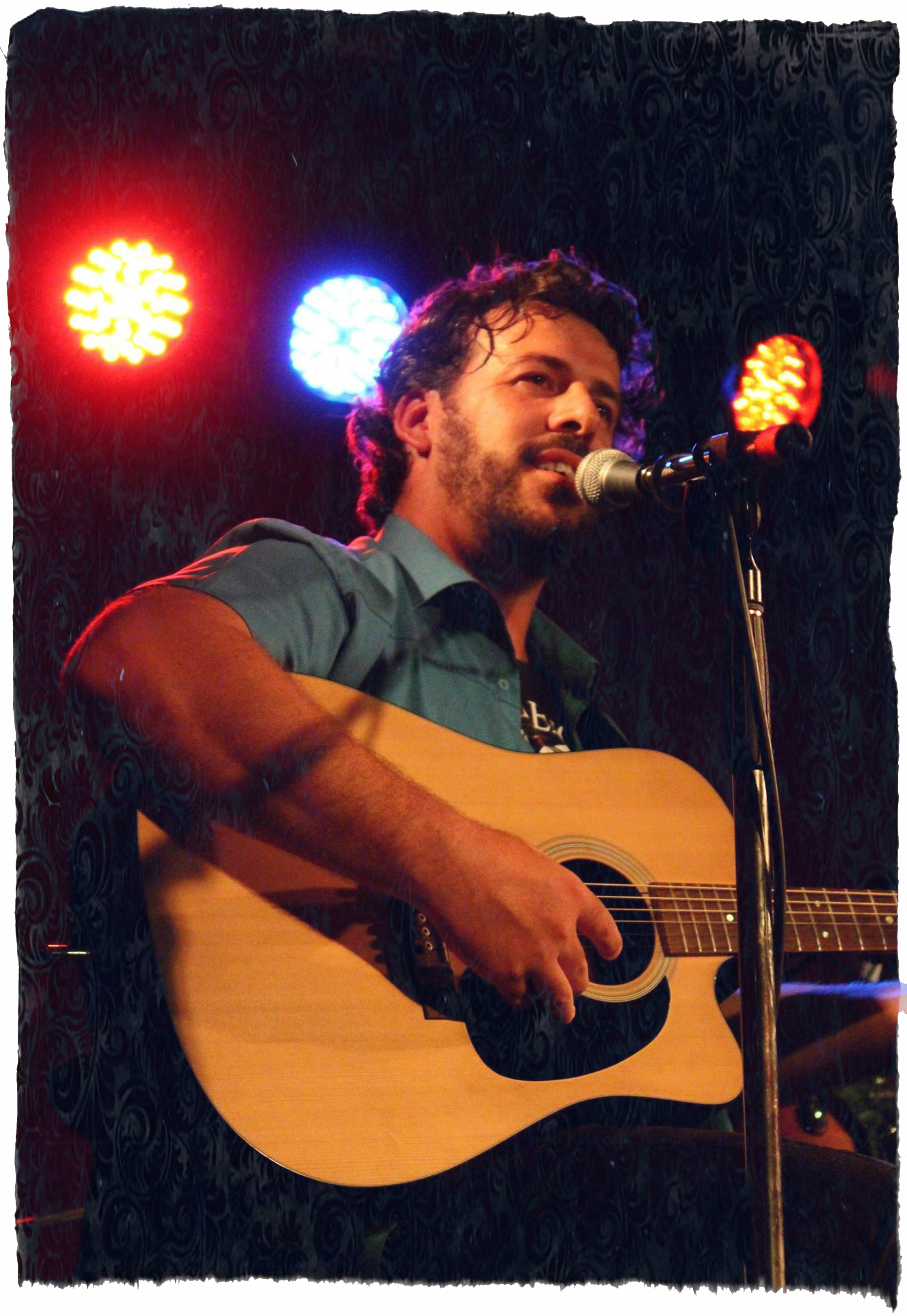 Julius Lutero, musical soloist in Perth