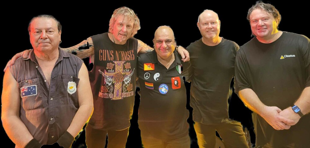 Loose Endz, cover band in Perth, photo 3