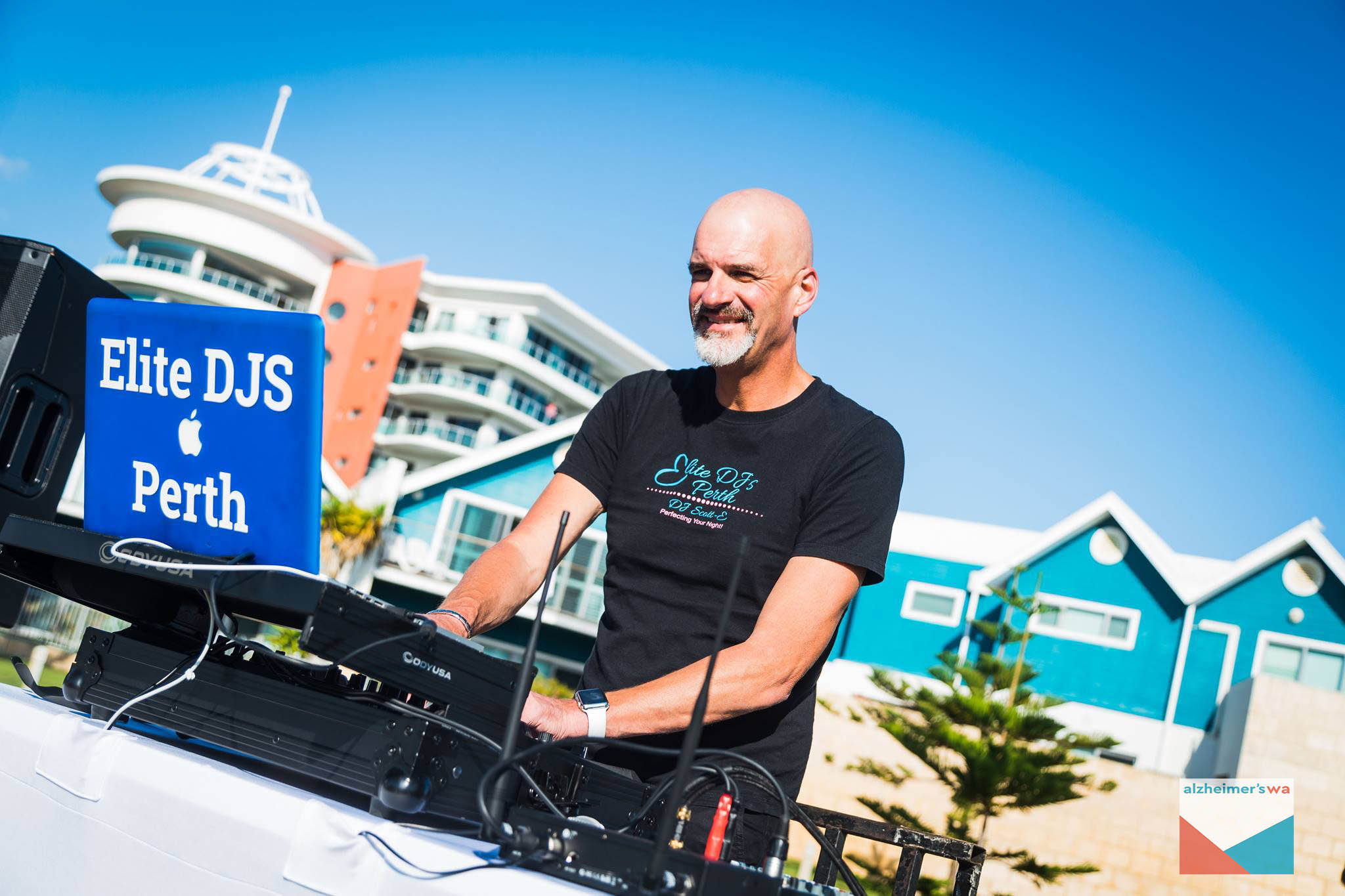 DJ Scott-e, live in Perth