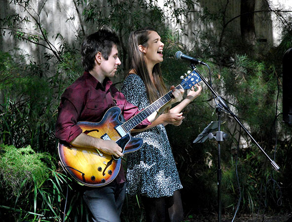 No Limits, musical duo in Perth, photo 2