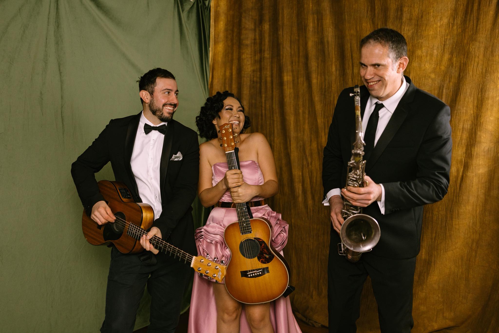 Champagne, wedding band in Perth