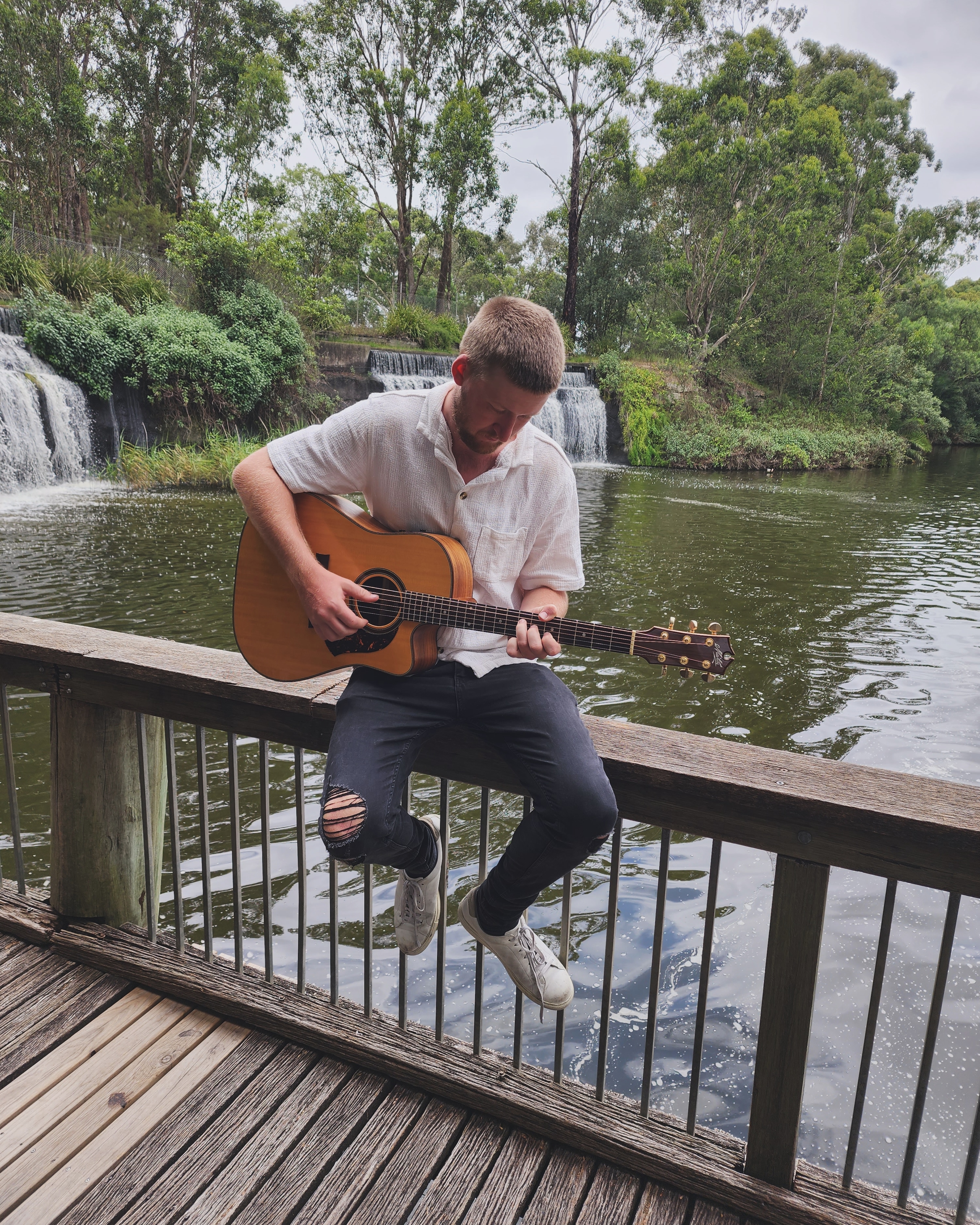Brenden Jenssen, singer-songwriter in Port Macquarie, photo 2