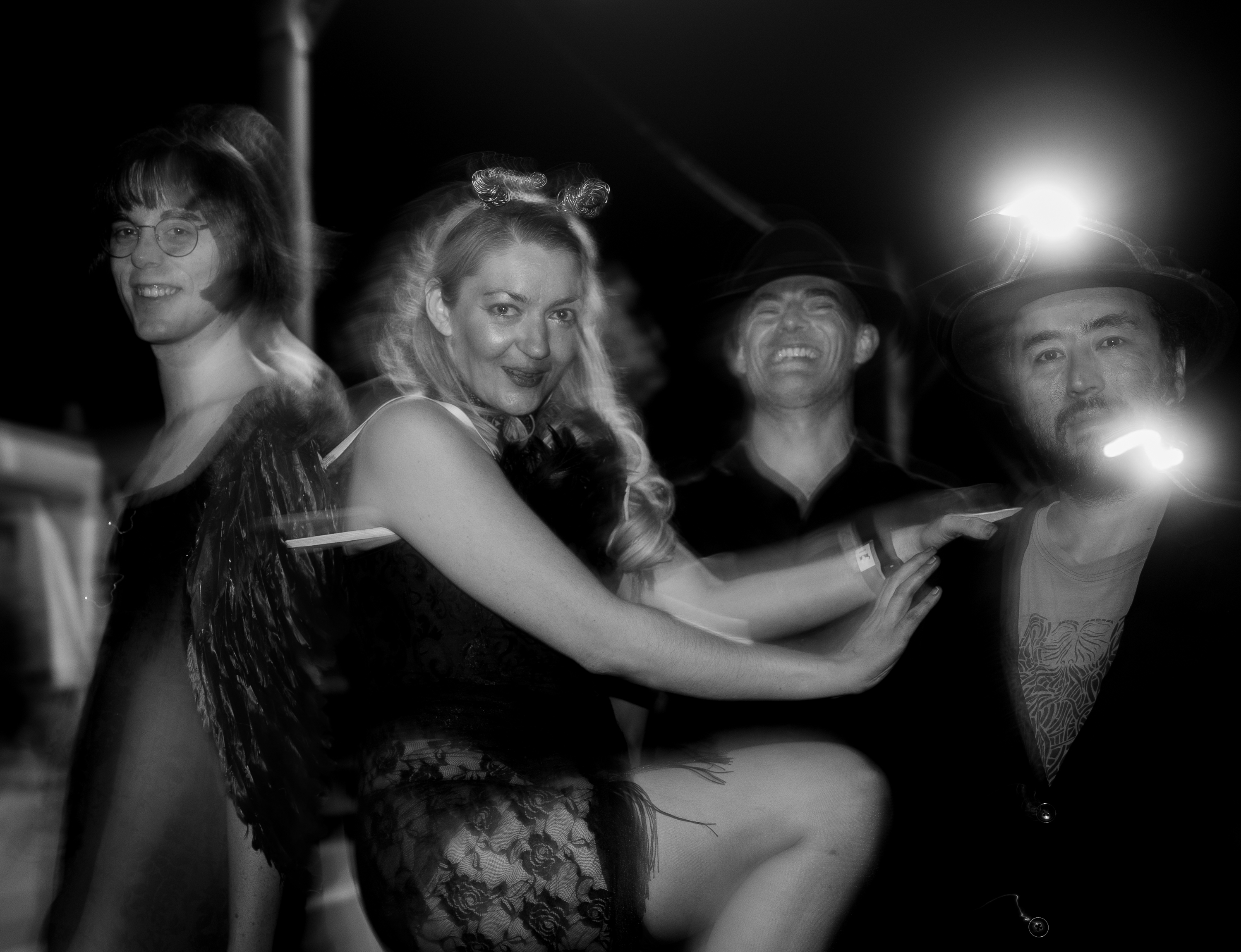 Kara Coen, soul singer in Quaama, photo 2
