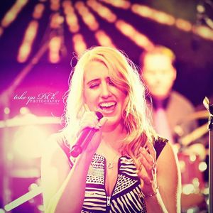 MCG Entertainment, singer in Sandover, photo 2