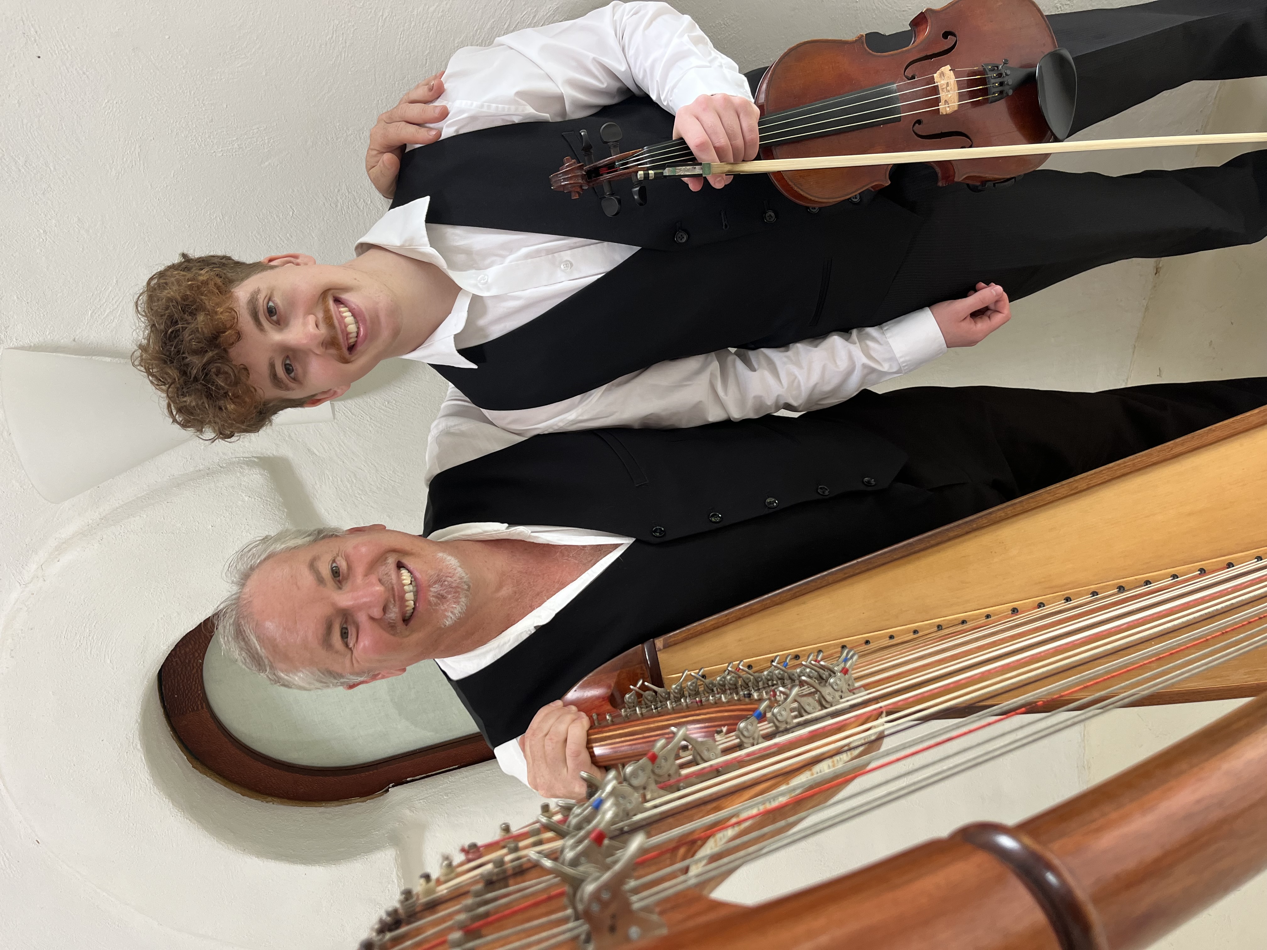 Sunny Strings, musical duo in Sunshine Coast