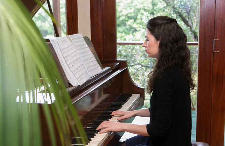 Lauren Carey Kevin, pianist in Sydney, photo 3