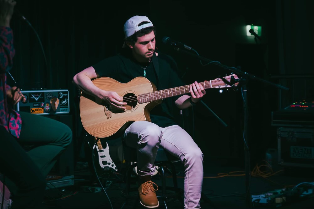 Dan, singer in Sydney, photo 3