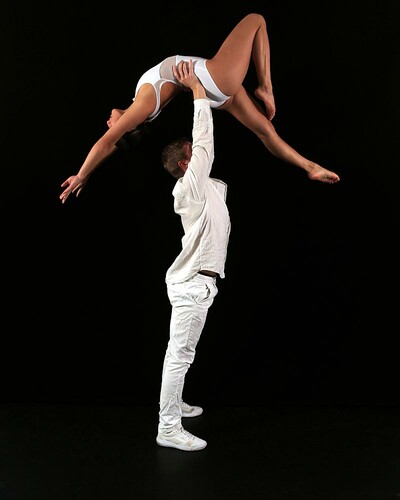Josh & Amelia - Acrobatic Dance, live in Sydney, photo 3
