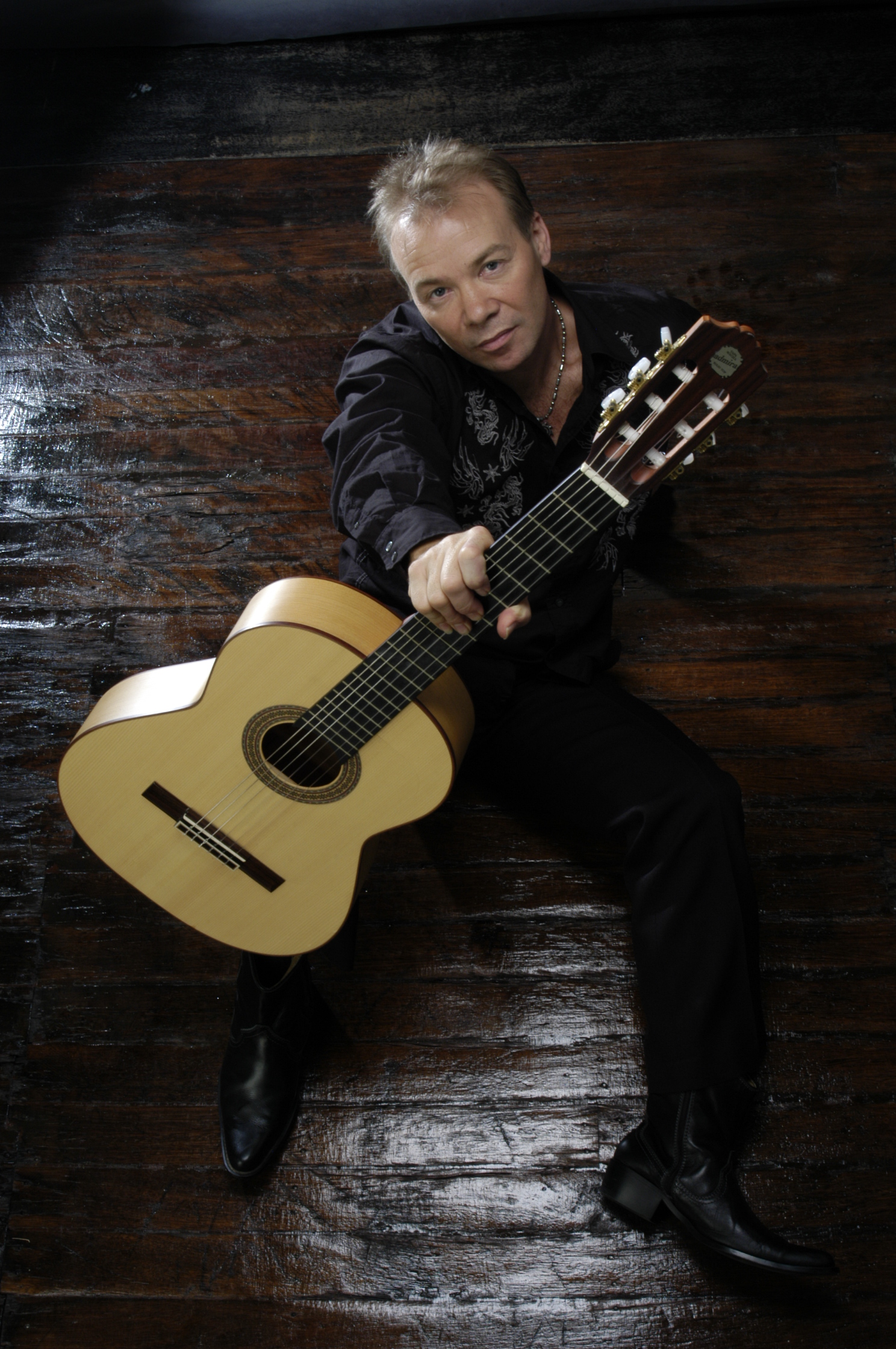Marty Stewart, classical guitarist in Sydney, photo 2