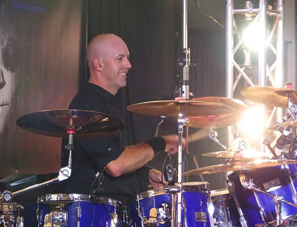 Mrz Hyde, cover band in Sydney, photo 3