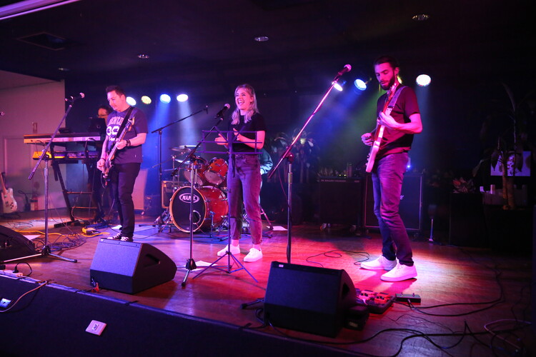 The Rubber Band, cover band in Sydney, photo 3