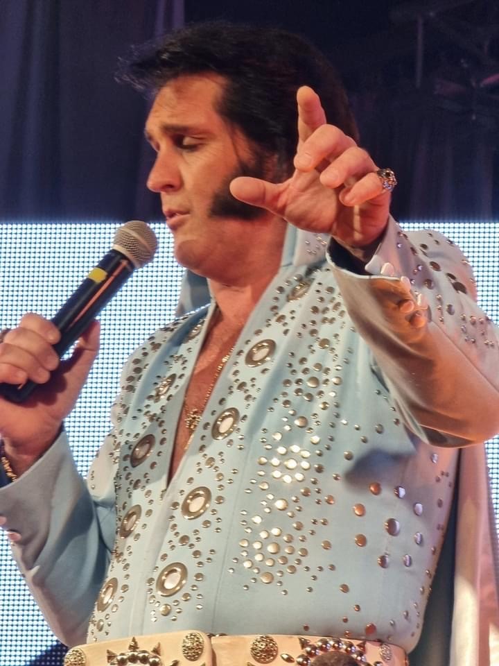Ghost of Elvis, tribute singer in Sydney, photo 2