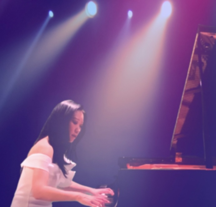 Mable May, pianist in Sydney, photo 2