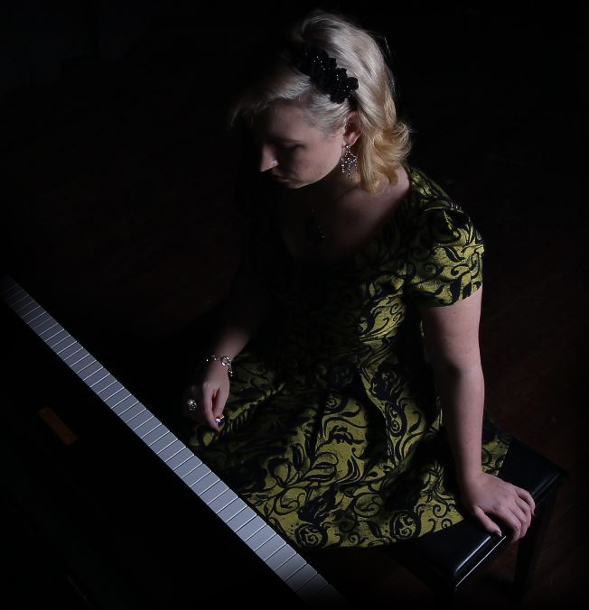 Natalya Plays Piano, pianist in Sydney