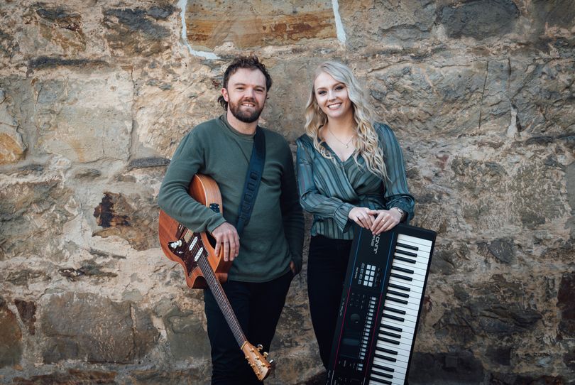 Nikayla & Tom Duo, wedding band in Hobart