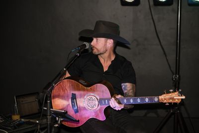 Tyler Hudson, wedding band in Hobart, photo 3