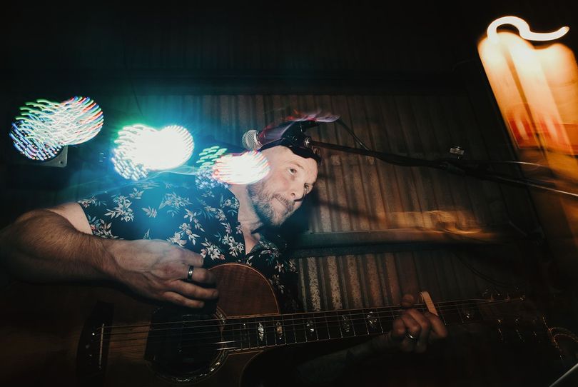 Tyler Hudson, wedding band in Hobart, photo 2