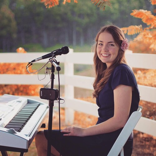 Elizabeth Rae, pianist and singer solo in Toowoomba, photo 3