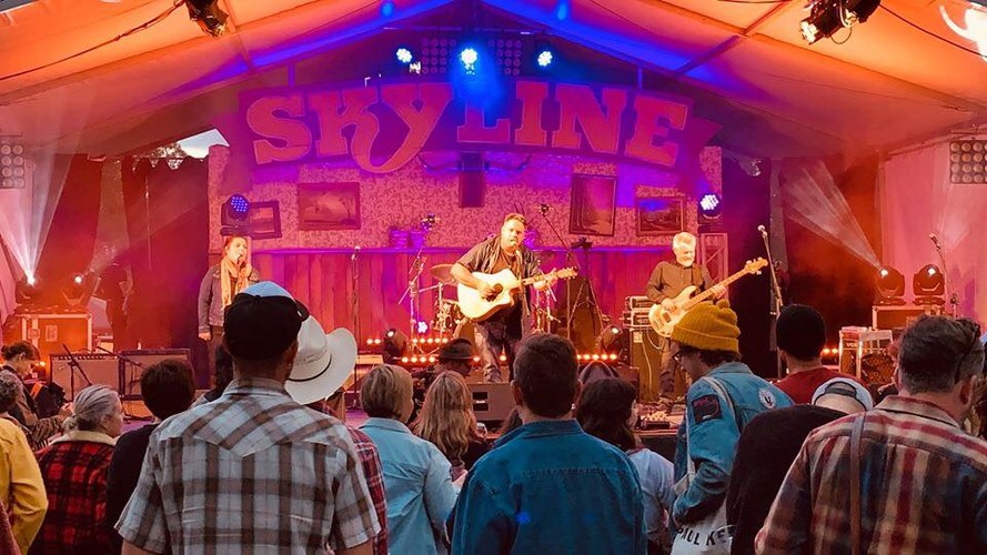 Andy Abra, singer in Wollombi, photo 3