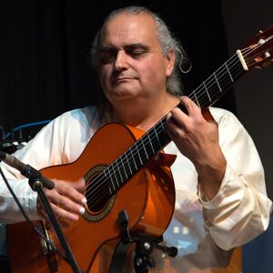 Thomas Lorenzo, flamenco guitarist in Wollongong, photo 2