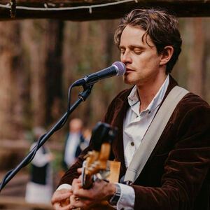 Henry Clarke, singer-songwriter in Perth, photo 2