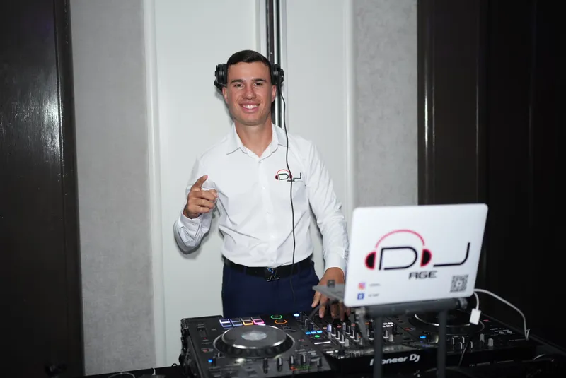 DJ Age, live in Sydney