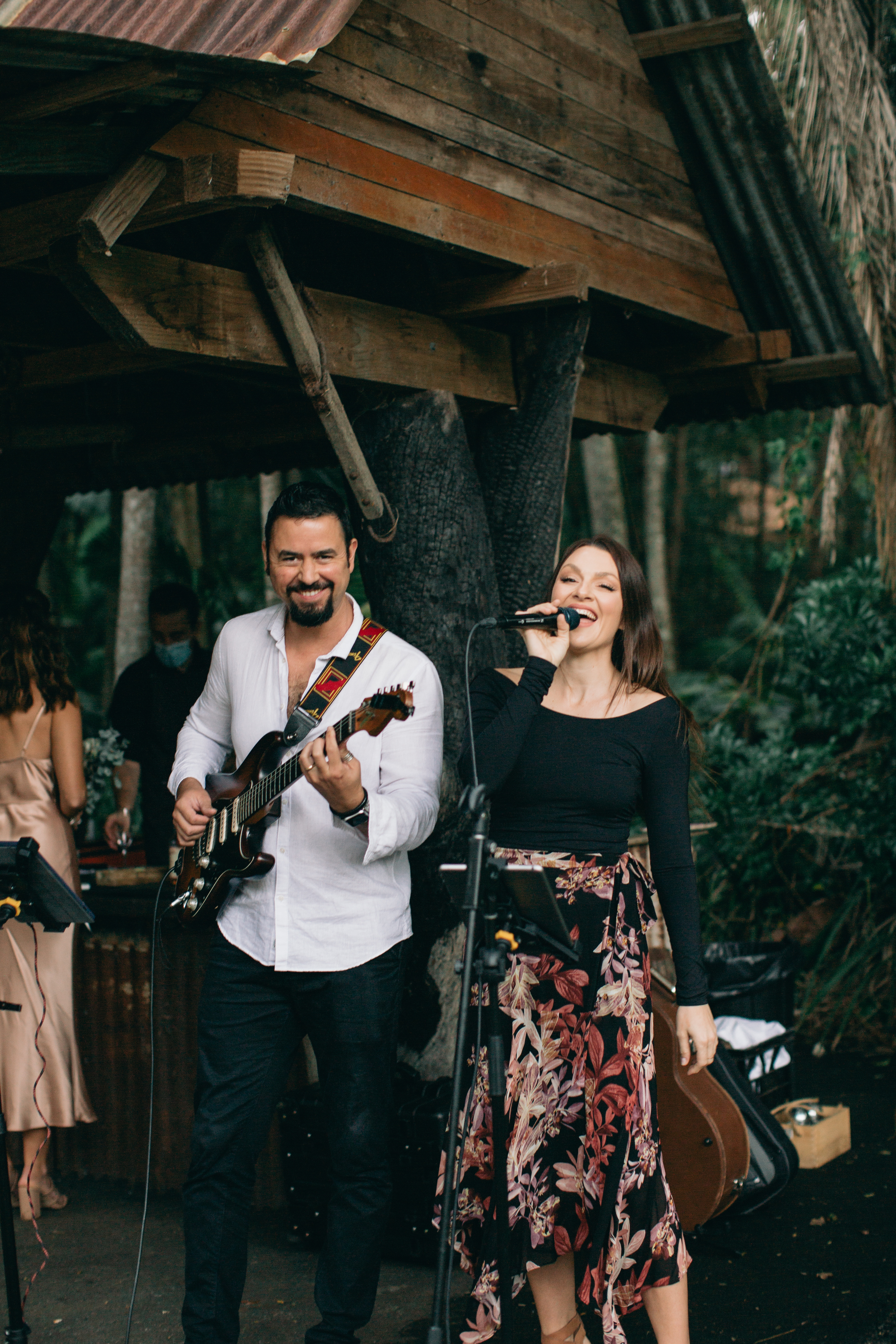 Vanessa Krumma Music, cover band in Gold Coast